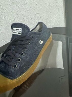 G-Star Navy Canvas Low-Top Sneakers with Gum Sole